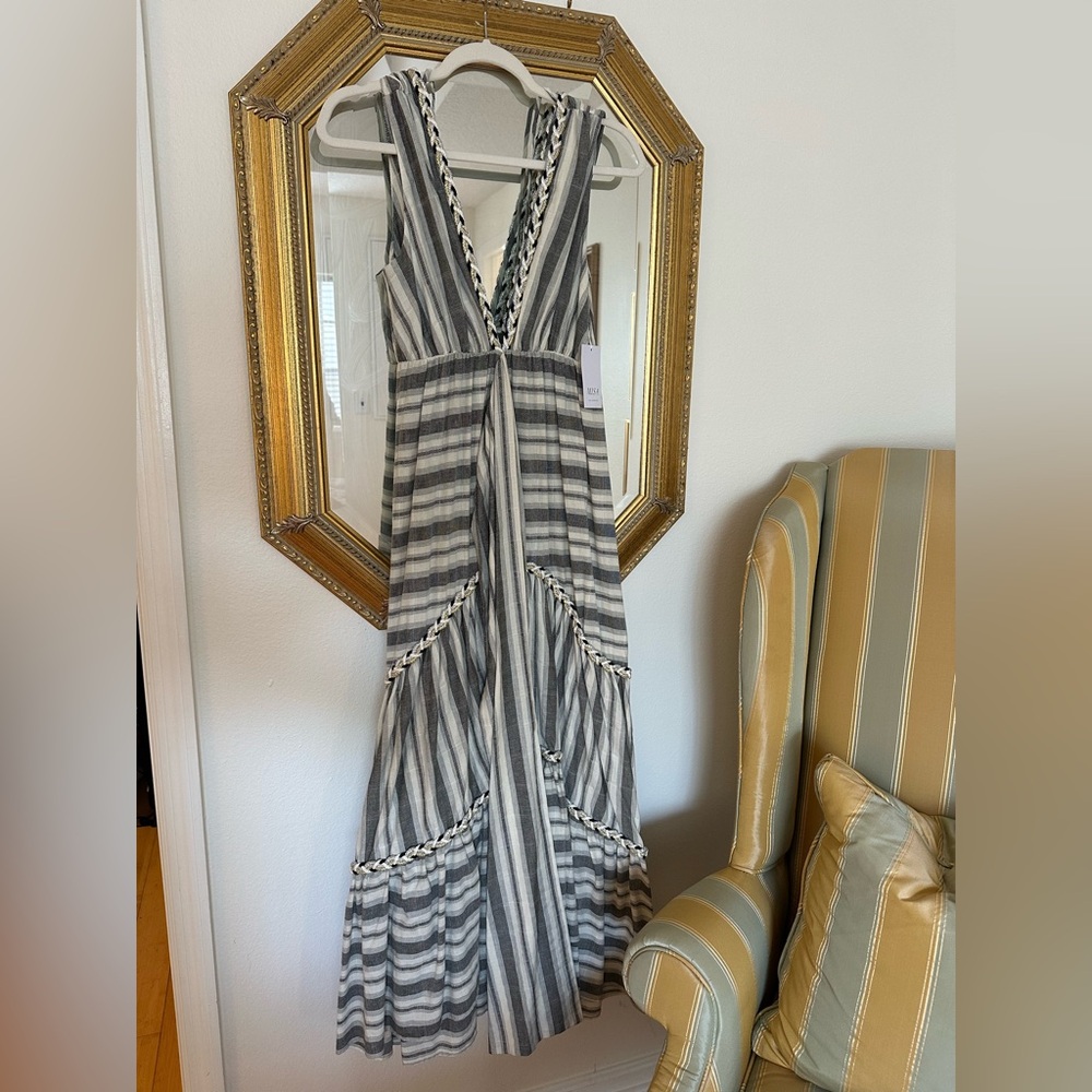 MISA Los Angeles, Maxi NWT